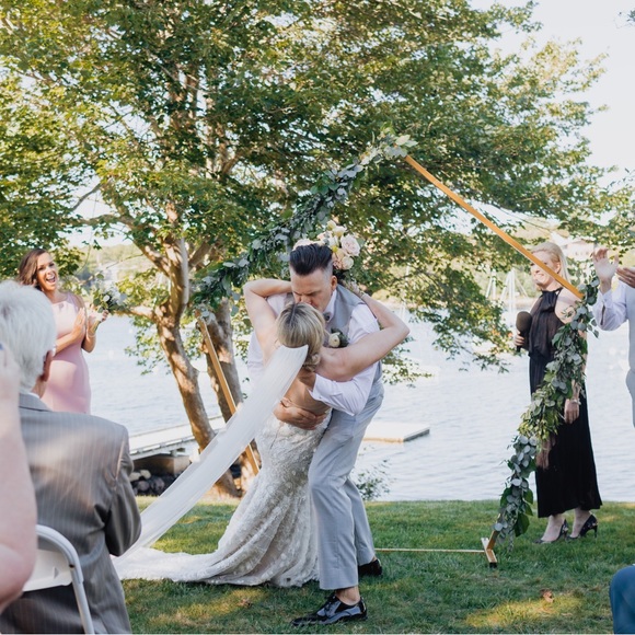 Made with Love Bridal: ‘Penny’ Veil - Picture 3 of 4